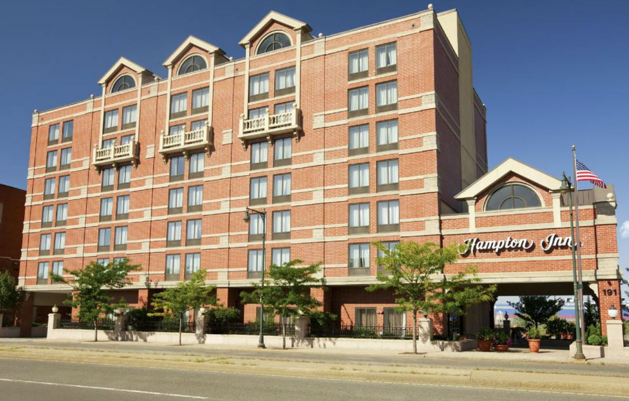 Hampton Inn By Hilton Boston/Cambridge Exterior foto